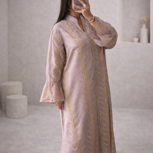 Alternative view of Robe Nayla